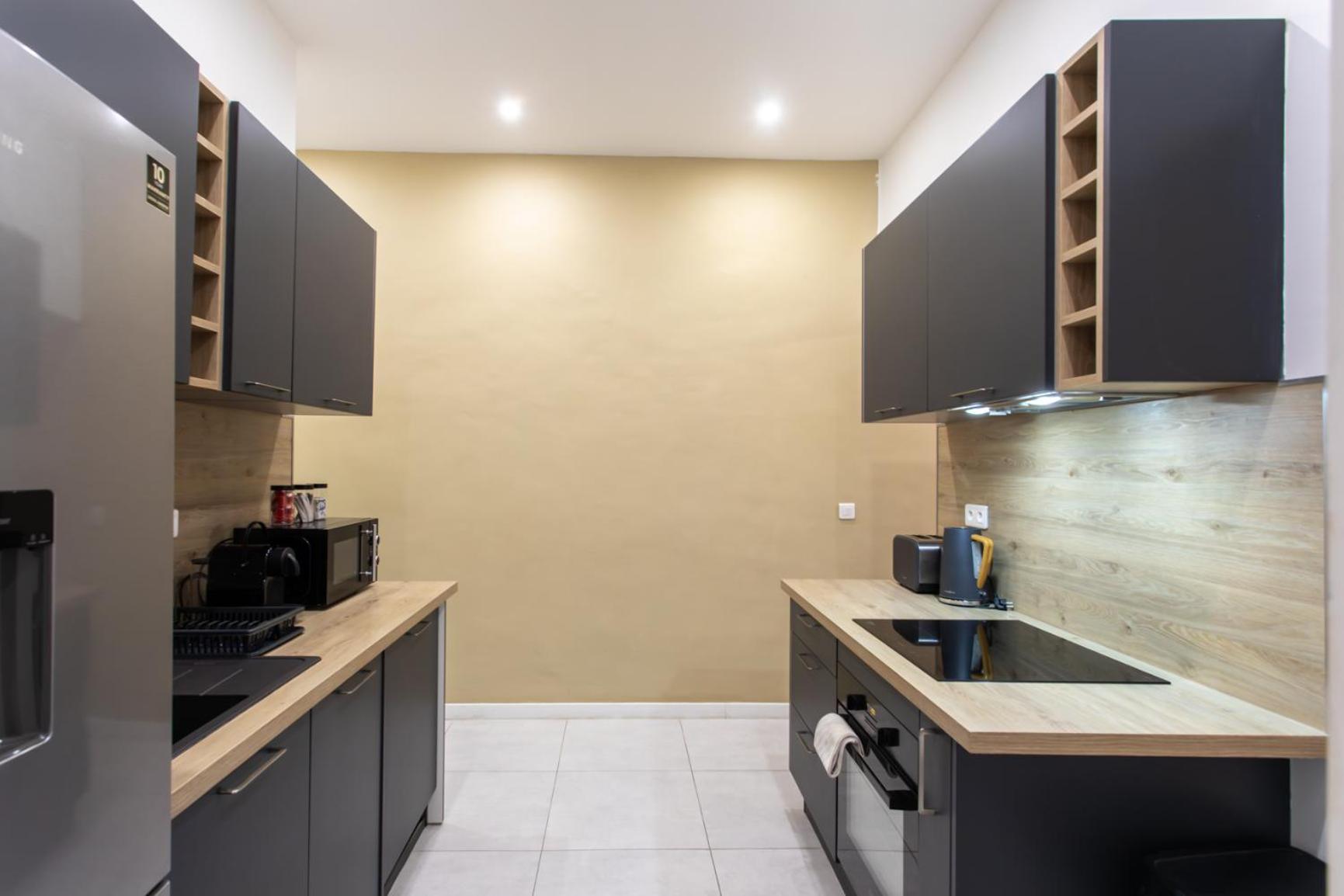 L25 Au Coeur De La Vieille Ville- 2 Sdb Appartement *